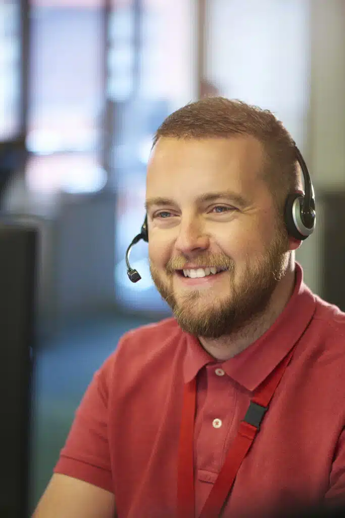 It Support Technician Helping Ferndown Business